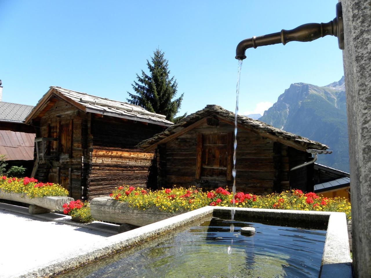 Bergquell Haus A Appartement Blatten bei Naters Buitenkant foto